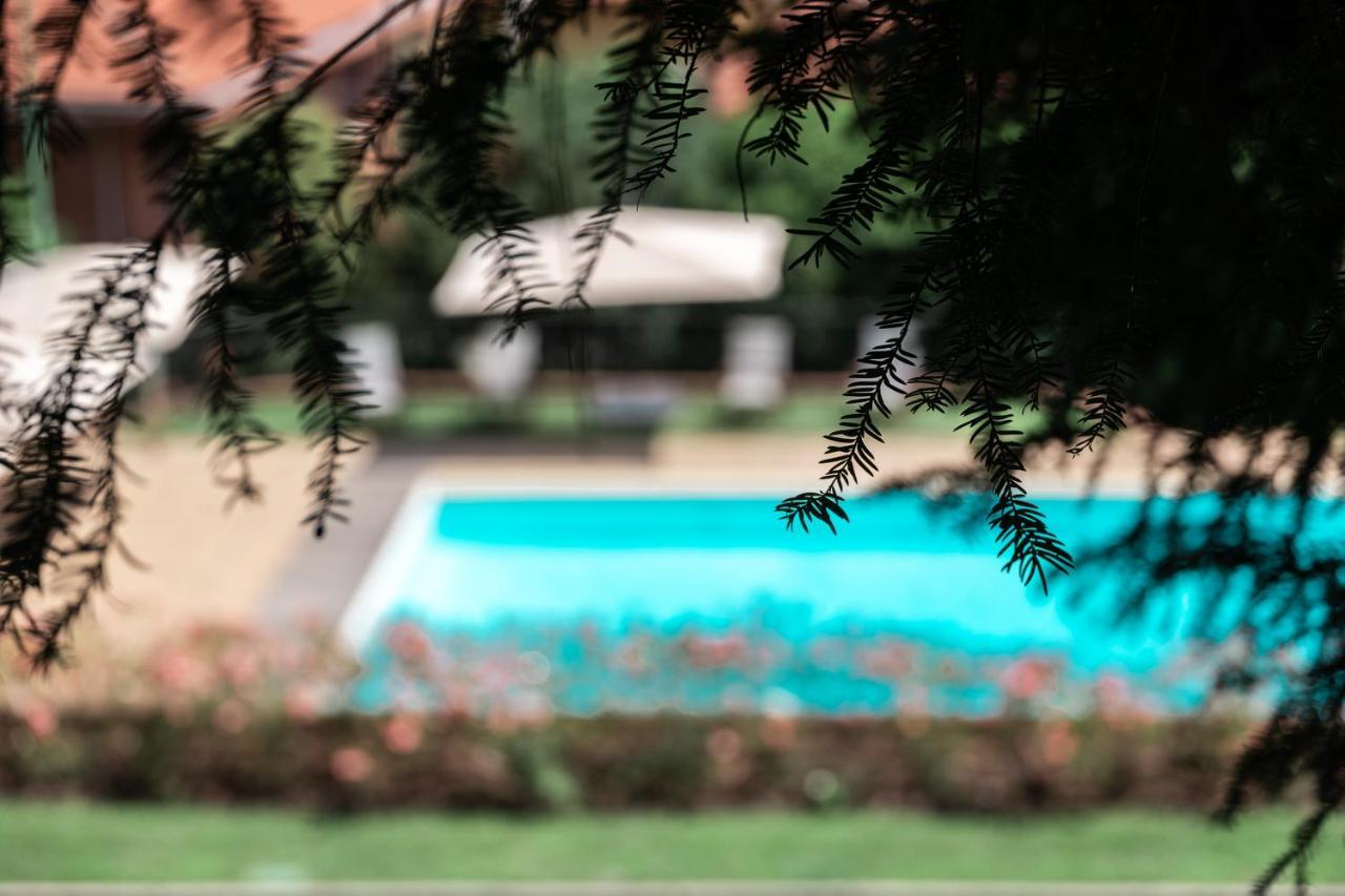 Villa Erre - Literary B&B Ланцо-Торинезе Экстерьер фото
